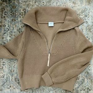 Varley Mentone Half-Zip knit pullover in Light Taupe, size SMALL